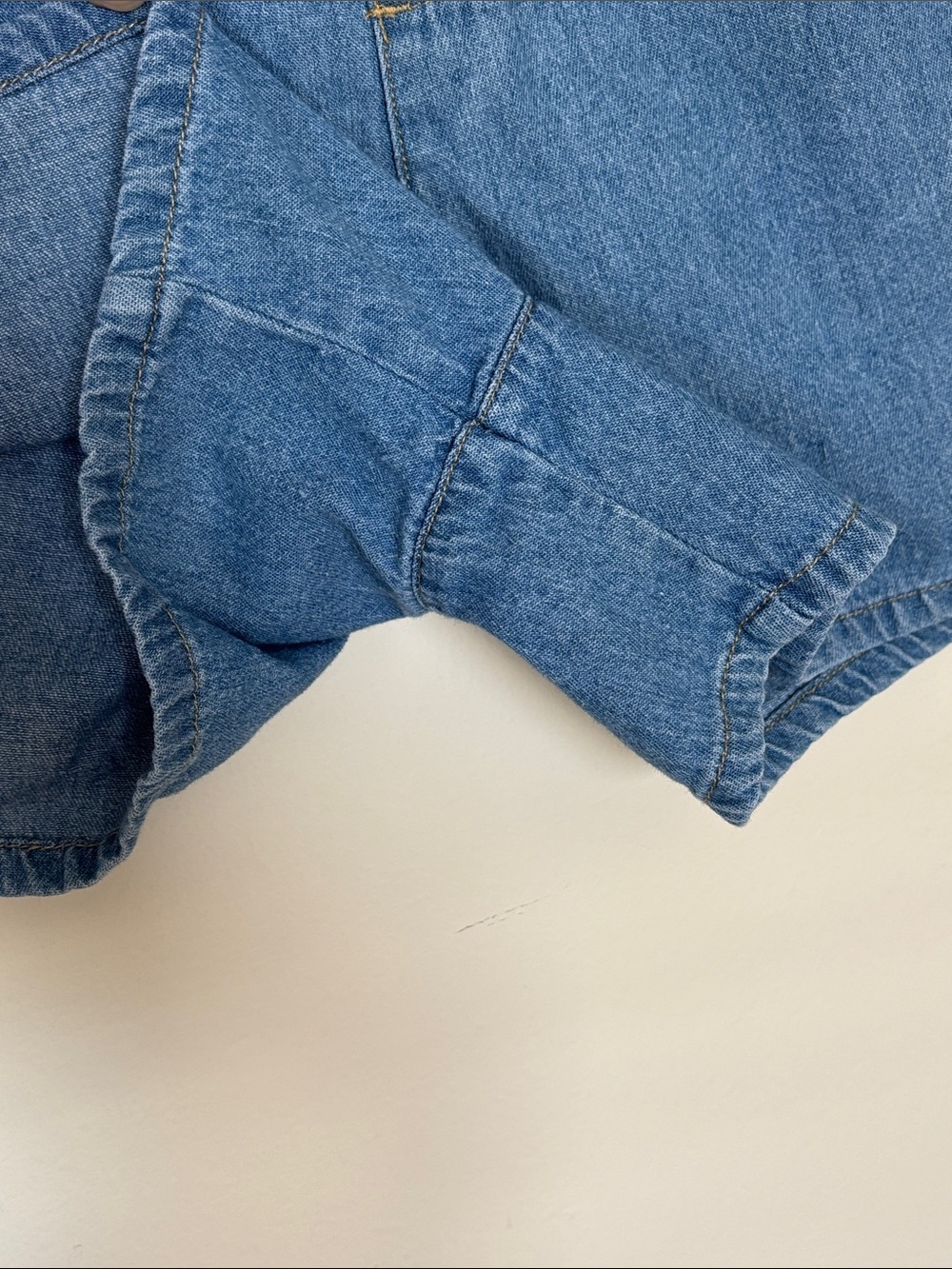 Vintage 90s Women’s Denim Mickey Mouse Elastic Waist Embroidered Shorts Relaxed - Picture 5 of 13